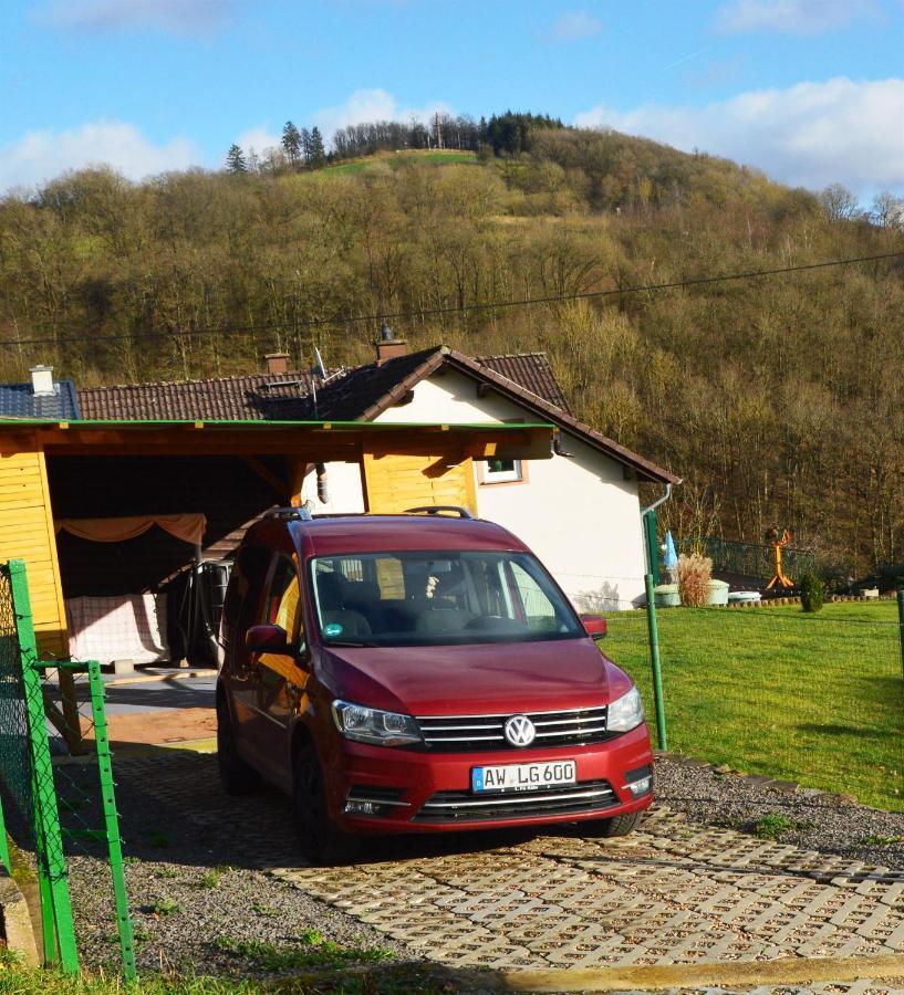 Ferienwohnung Auszeit Waxweiler Екстериор снимка
